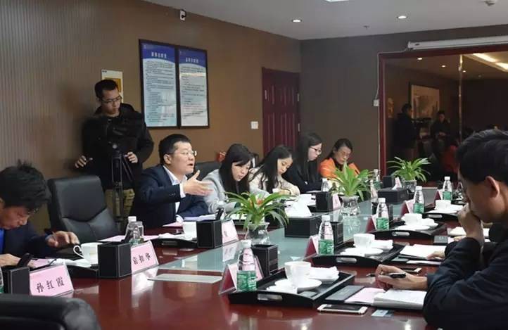 高新区管委会考察团赴金开星空体育在线官网首页_星空体育（中国）学习交流