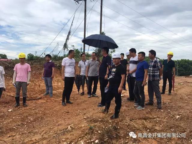 星空体育在线官网首页_星空体育（中国）高管前往新建江拖路道路工程现场协调工作 