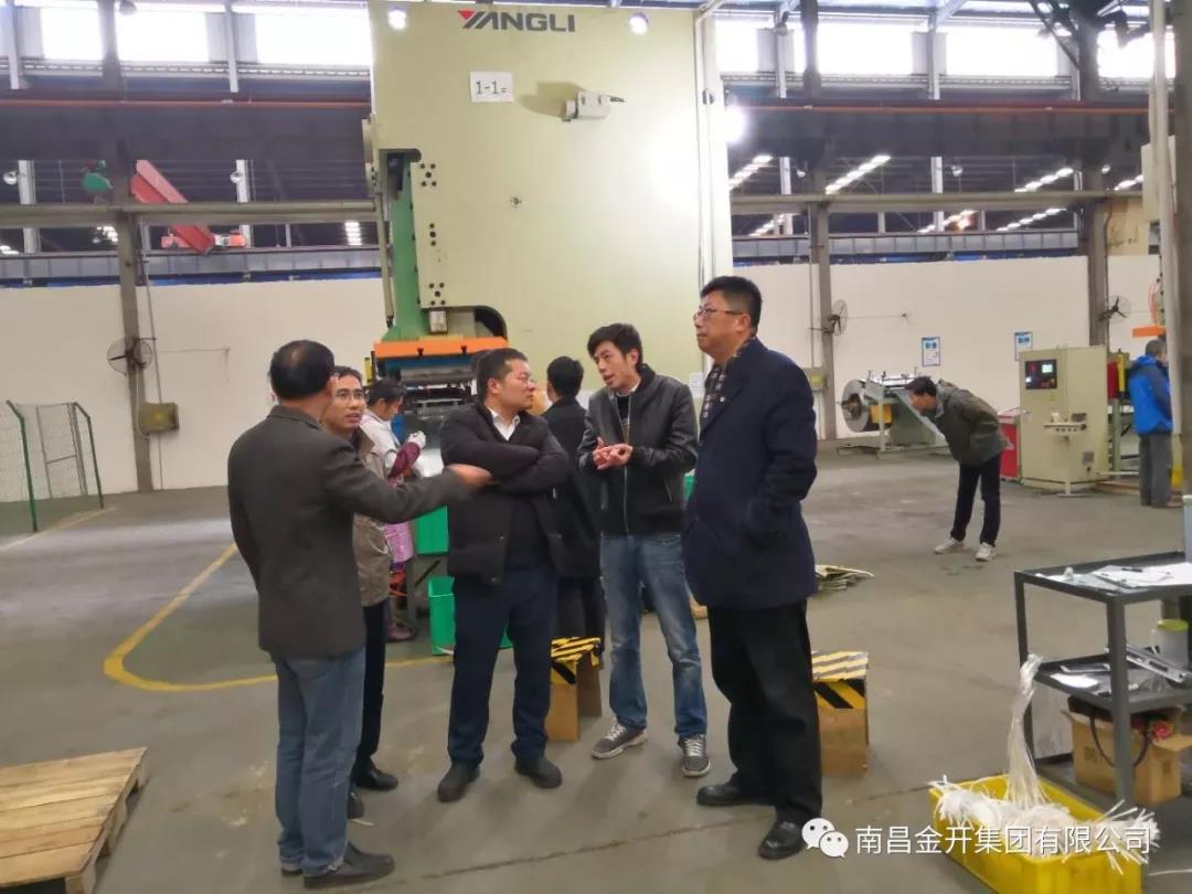 金开星空体育在线官网首页_星空体育（中国）董事长胡顺明前往星空体育在线官网首页_星空体育（中国）自主投资项目现场指导工作