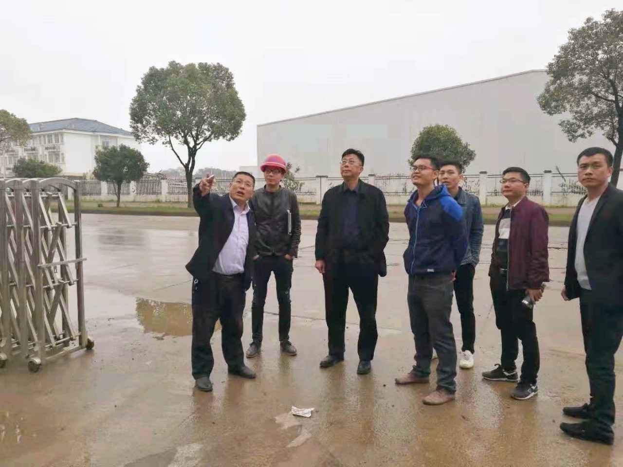 金开星空体育在线官网首页_星空体育（中国）高管前往农牧民安置房进行专题调研