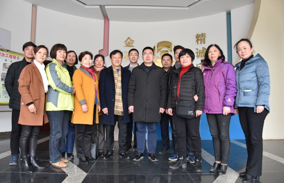 工匠星空体育在线官网首页_星空体育（中国）组织召开退休职工座谈会 