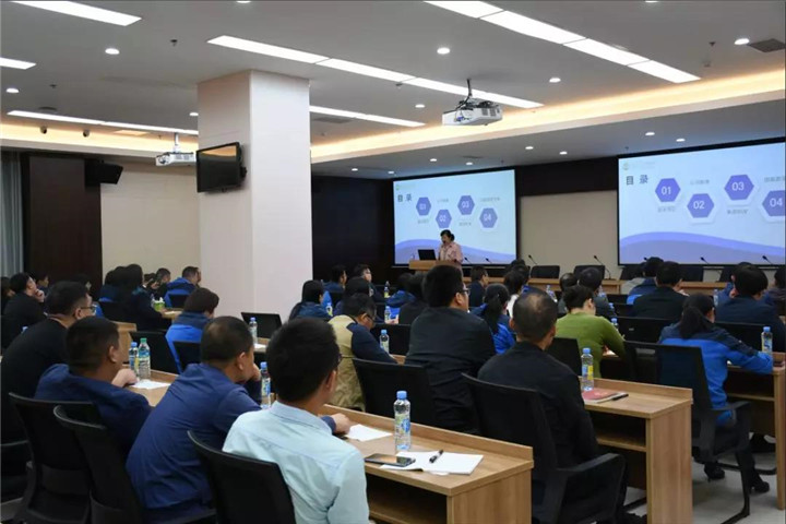 【开讲啦！】工匠星空体育在线官网首页_星空体育（中国）开展“每月一堂课”第二期活动