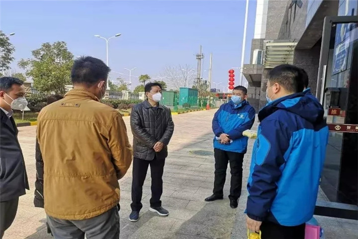 星空体育在线官网首页_星空体育（中国）党委书记、董事长谢荣华检查新冠病疫情防控工作