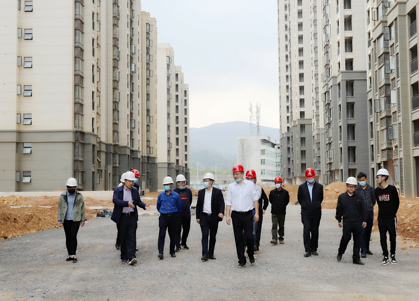 星空体育在线官网首页_星空体育（中国）党委书记、董事长谢荣华深入星空体育在线官网首页_星空体育（中国）在建项目调研指导