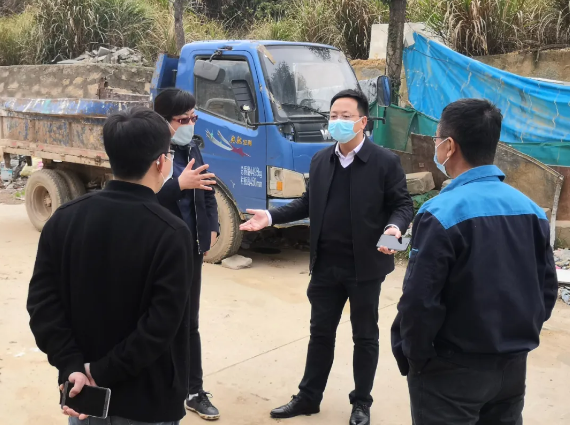 星空体育在线官网首页_星空体育（中国）副总经理胡许亮深入豫章、昌麦采石场现场调研