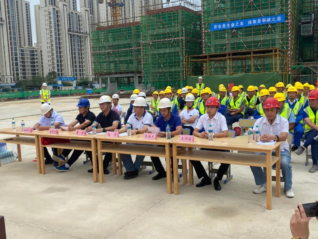 金开星空体育在线官网首页_星空体育（中国）联合中建五局开展“高处坠落应急救援演练”活动